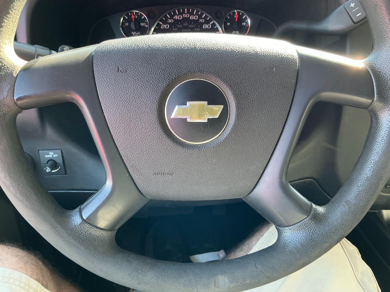 Chevrolet Express Cargo Van RWD 2500 135" 2014