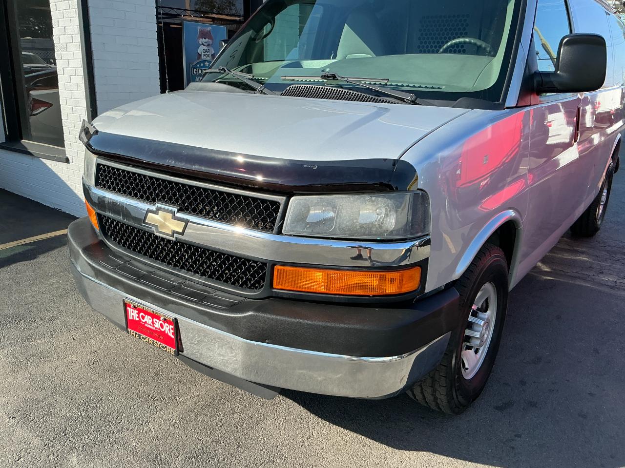 Chevrolet Express Cargo Van RWD 2500 135" 2014