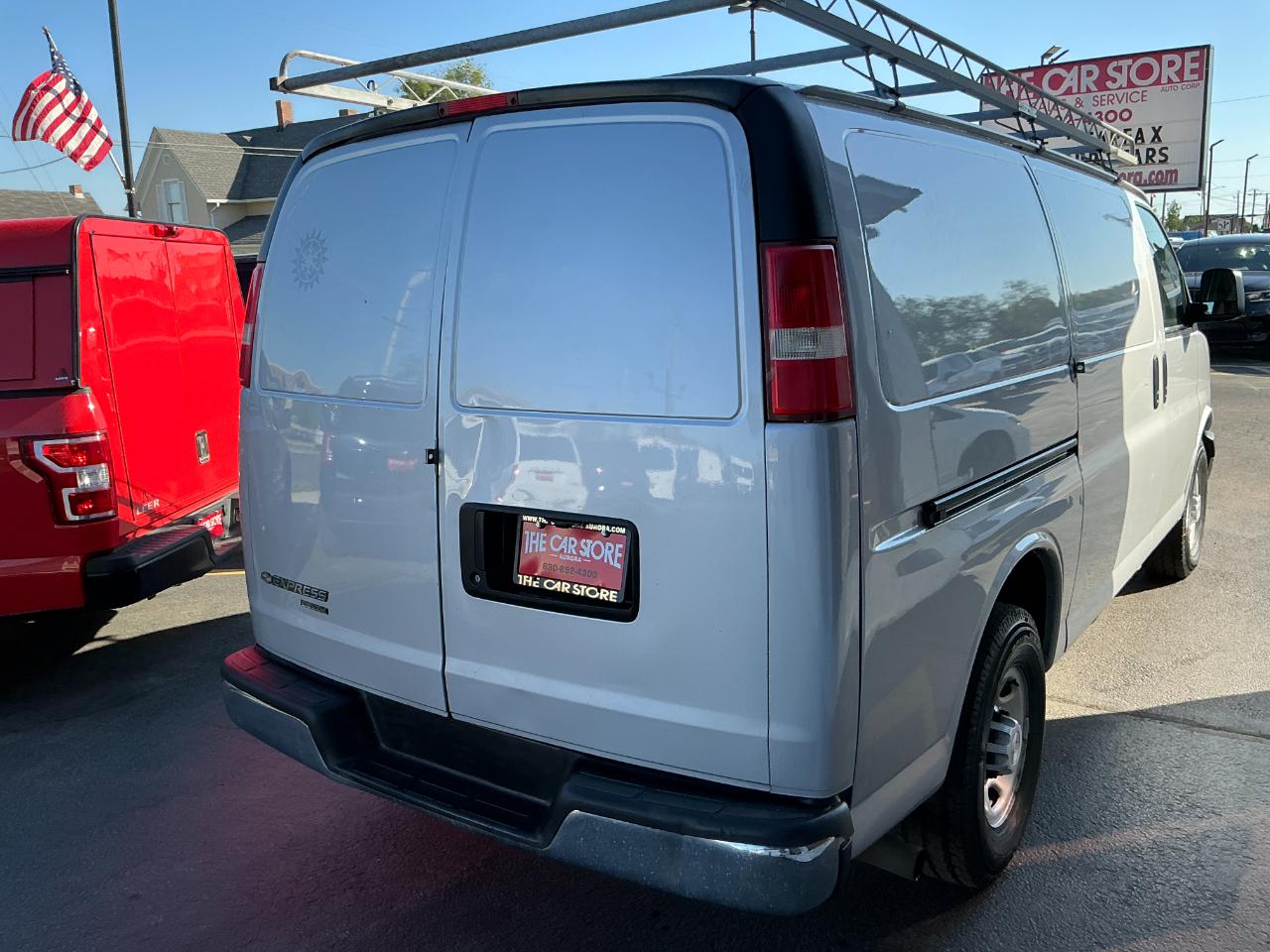 Chevrolet Express Cargo Van RWD 2500 135" 2014