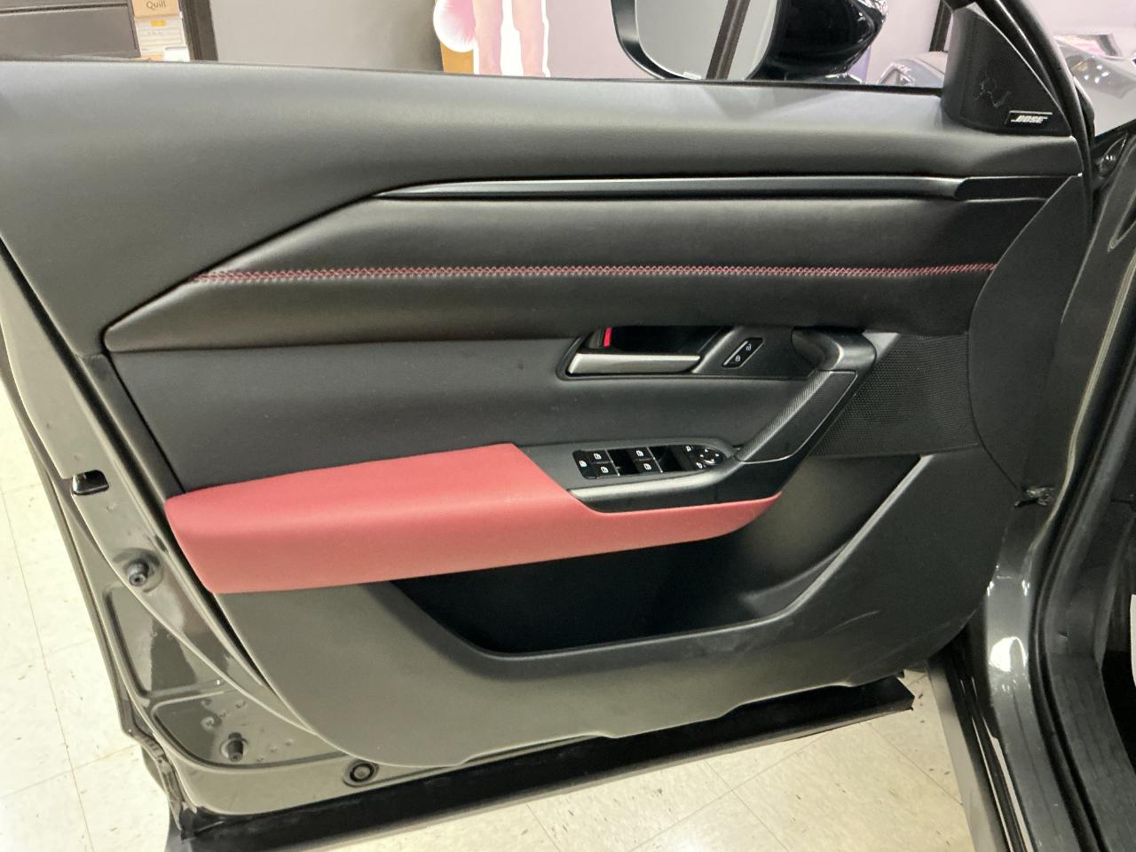 Mazda CX-50 Hybrid Premium Package AWD 2025