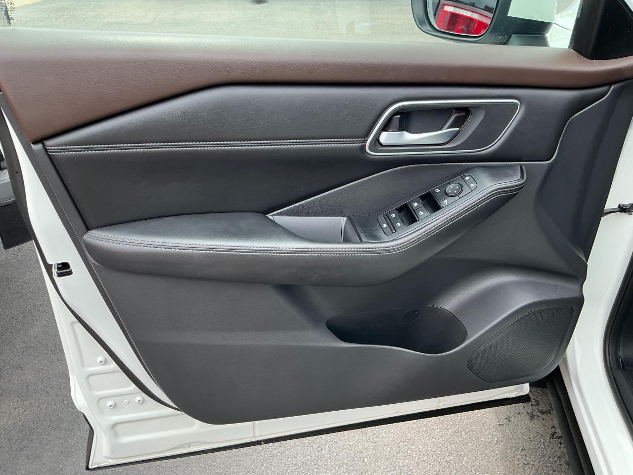 Nissan Rogue FWD SV 2021