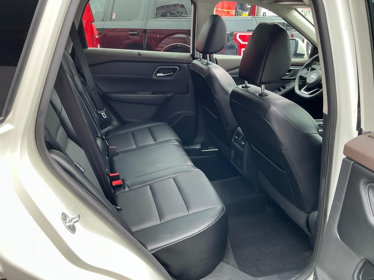 Nissan Rogue FWD SV 2021