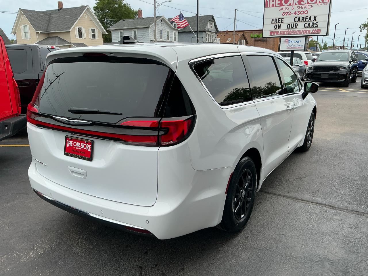 Chrysler Pacifica Touring L FWD 2024