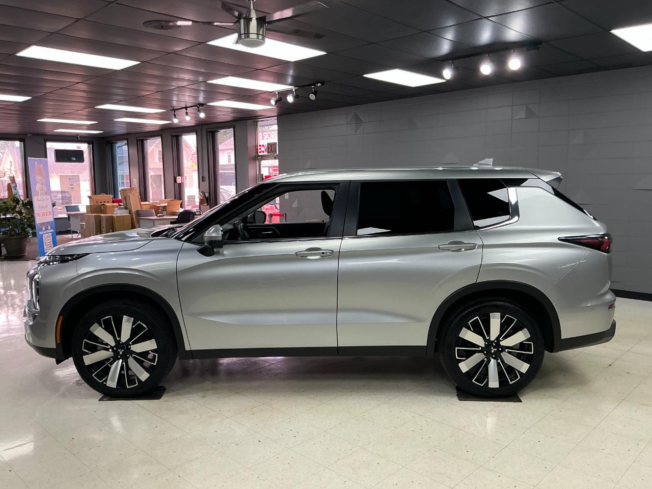 Mitsubishi Outlander SE S-AWC 2025