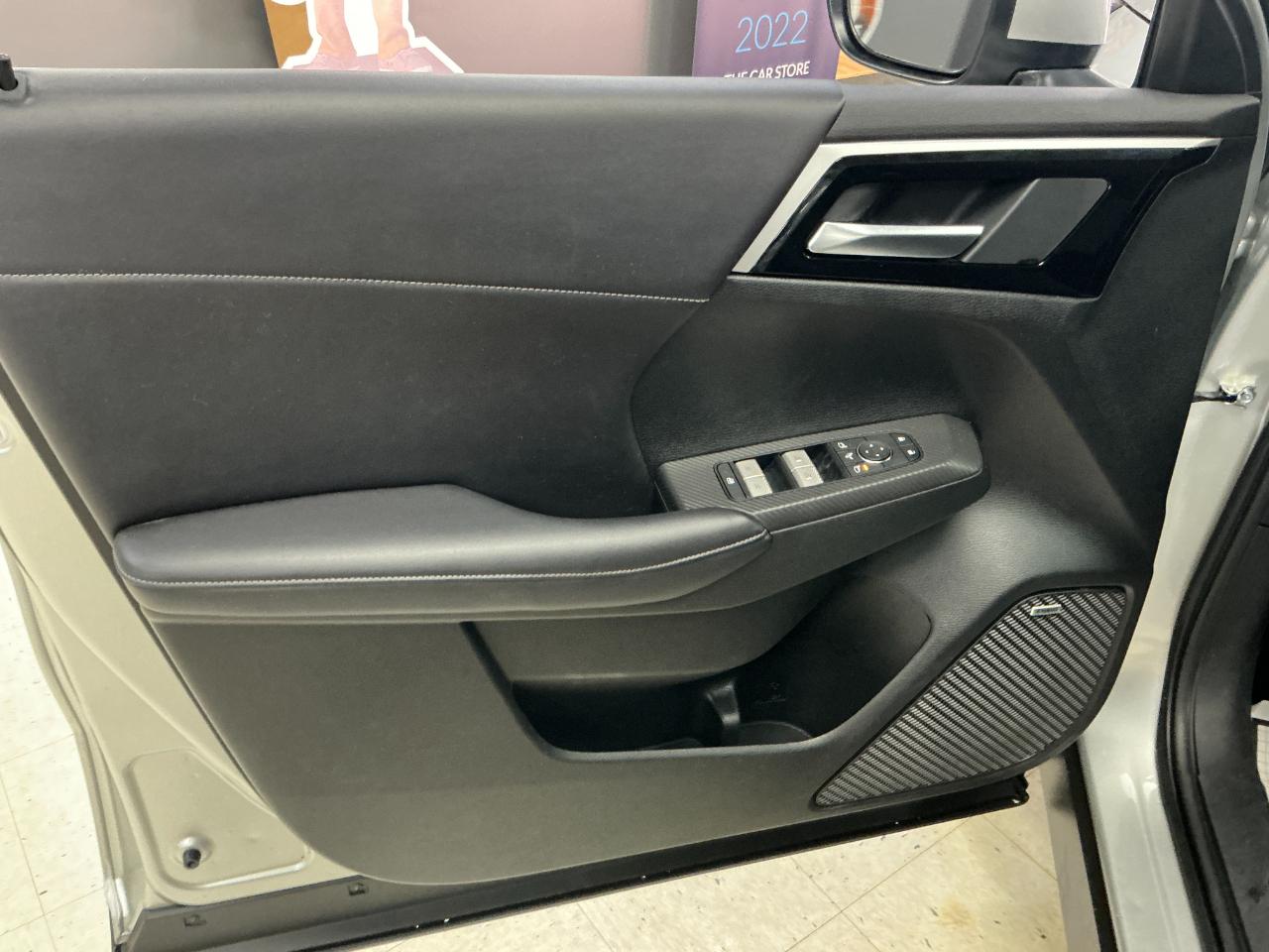 Mitsubishi Outlander SE S-AWC 2025