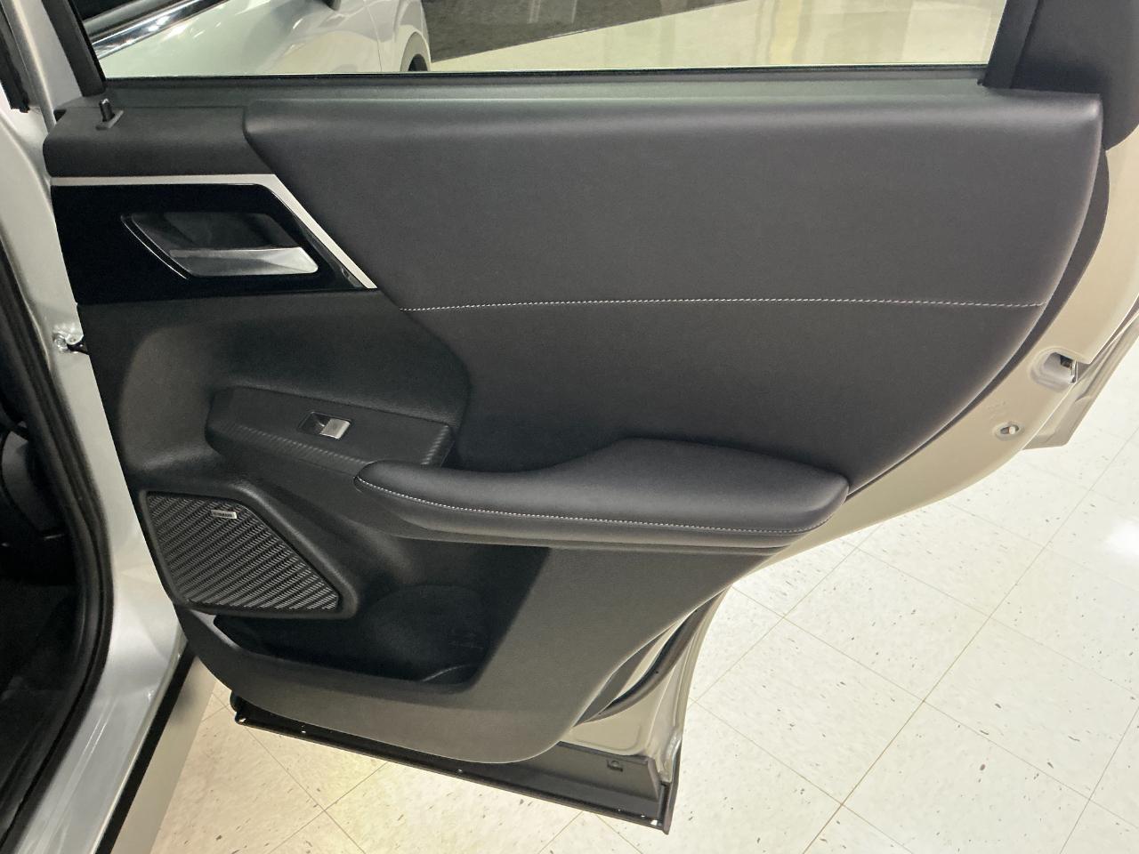 Mitsubishi Outlander SE S-AWC 2025