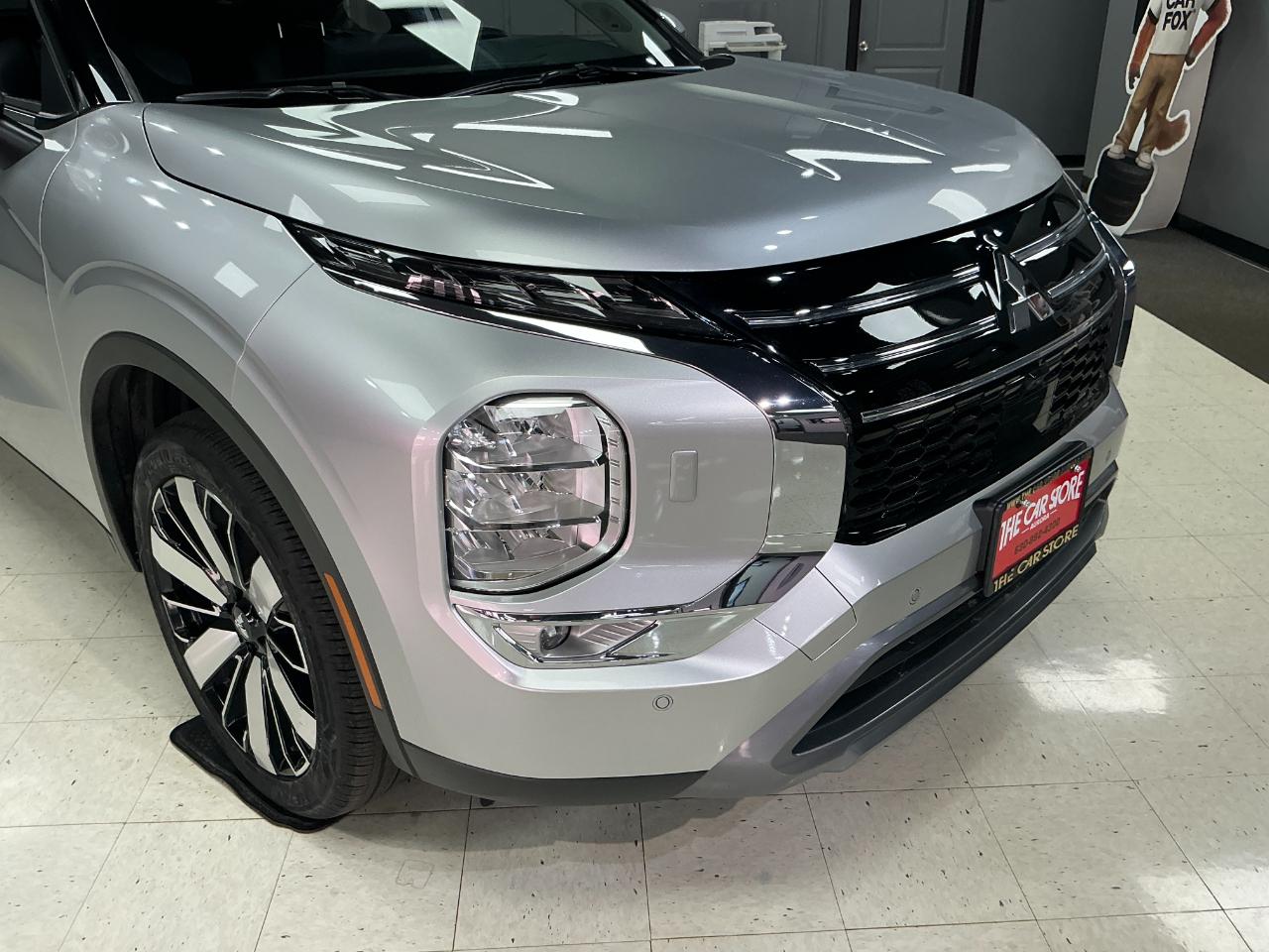 Mitsubishi Outlander SE S-AWC 2025