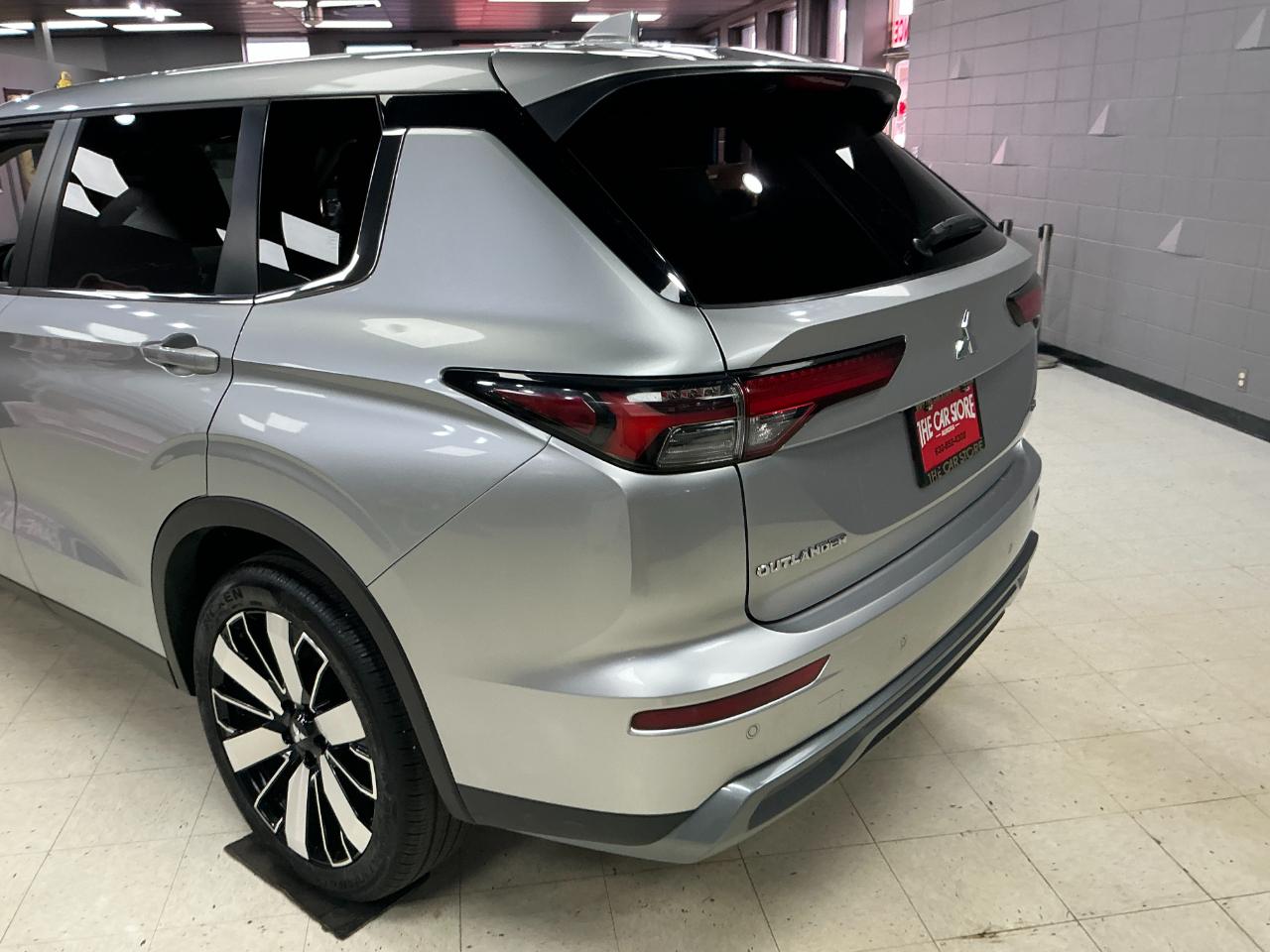 Mitsubishi Outlander SE S-AWC 2025