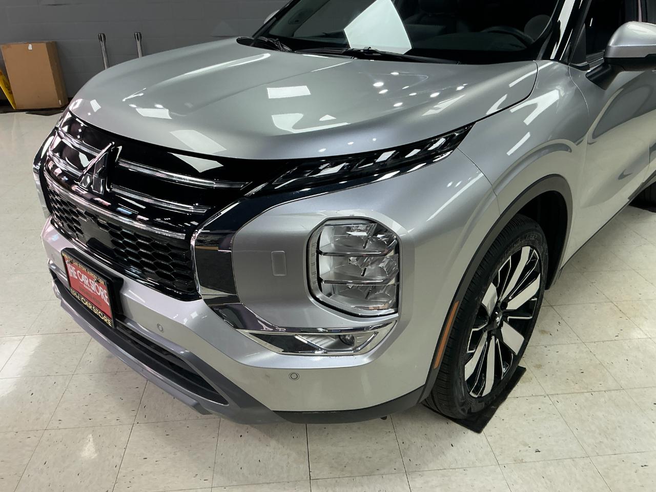 Mitsubishi Outlander SE S-AWC 2025