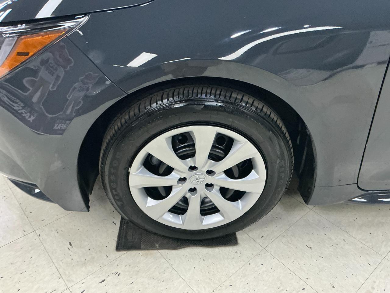 Toyota Corolla LE CVT (Natl) 2026