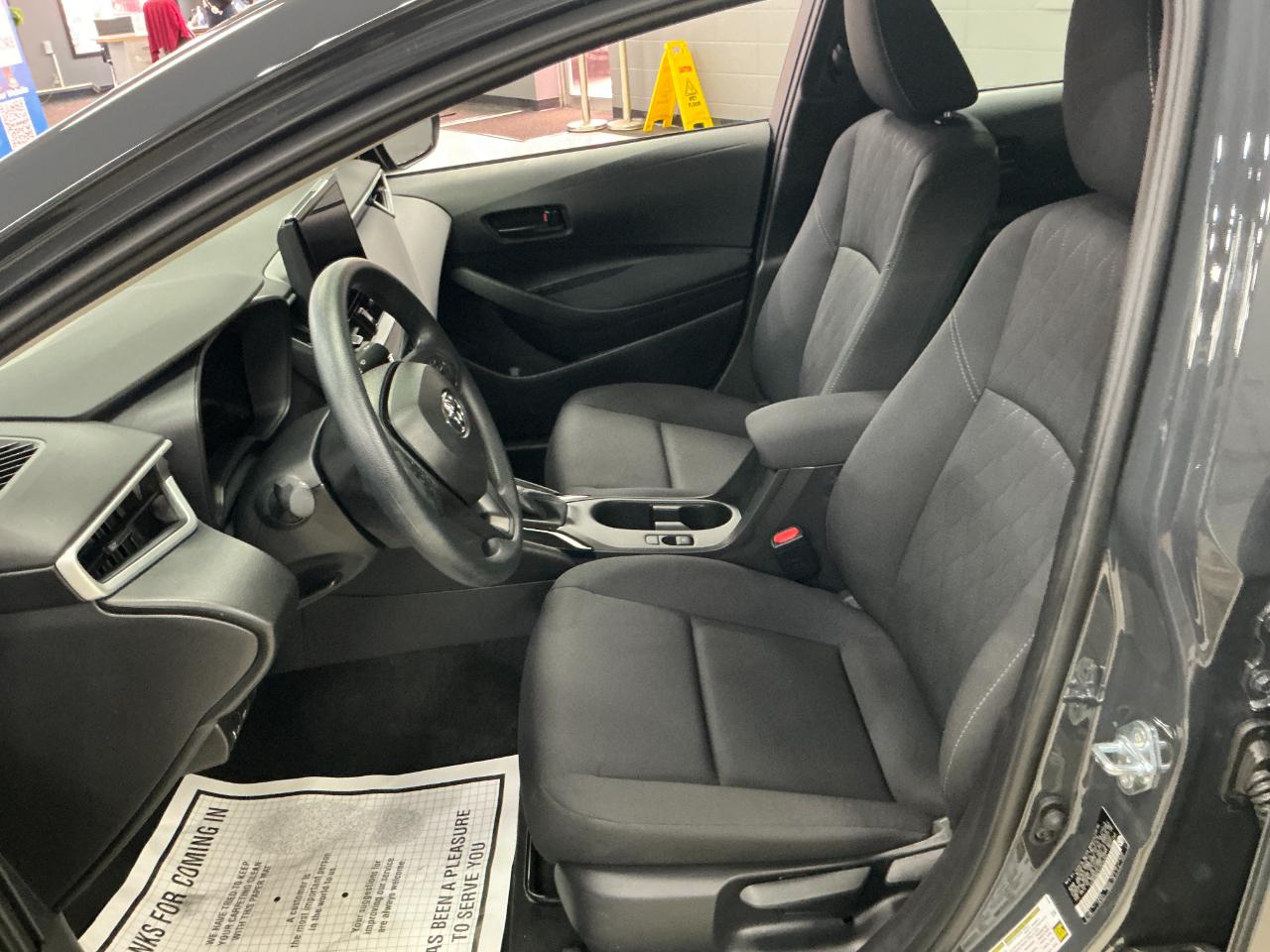 Toyota Corolla LE CVT (Natl) 2026