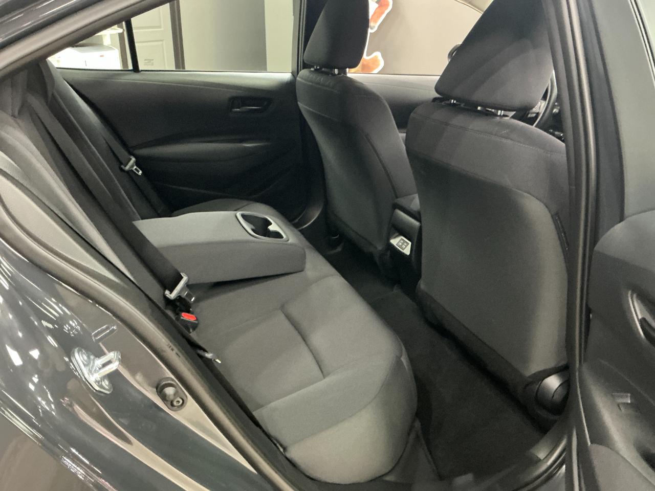 Toyota Corolla LE CVT (Natl) 2026