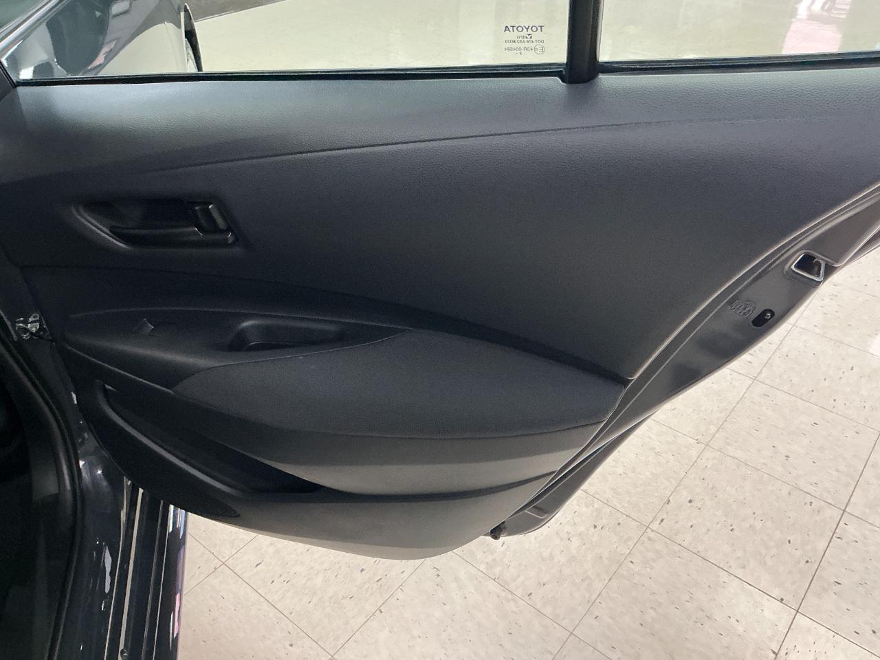 Toyota Corolla LE CVT (Natl) 2026