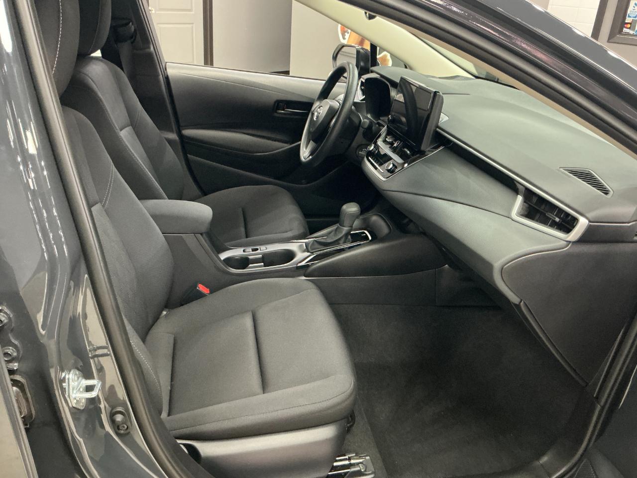 Toyota Corolla LE CVT (Natl) 2026