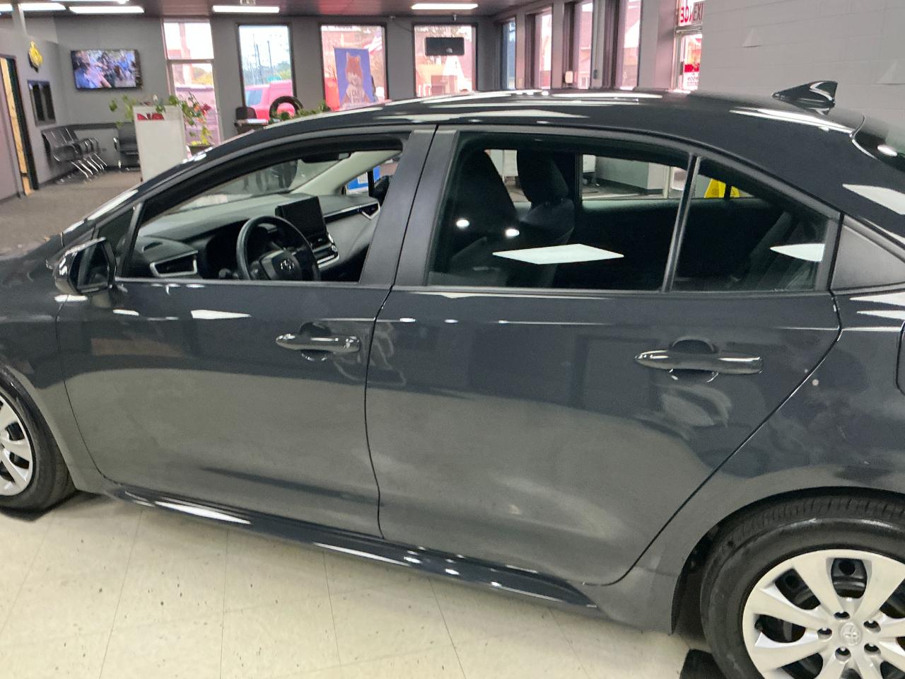Toyota Corolla LE CVT (Natl) 2026