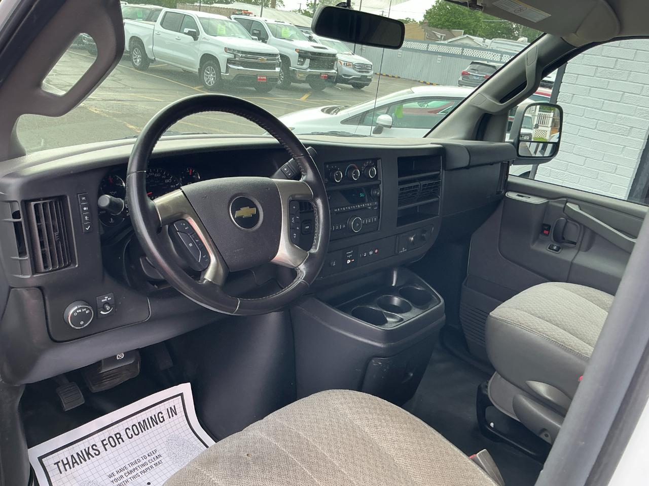 Chevrolet Express Cargo Van RWD 2500 135" 2019