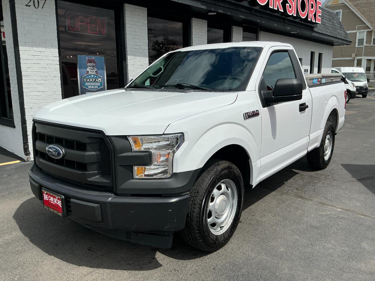 Ford F-150 XL Short Bed 2WD 2017