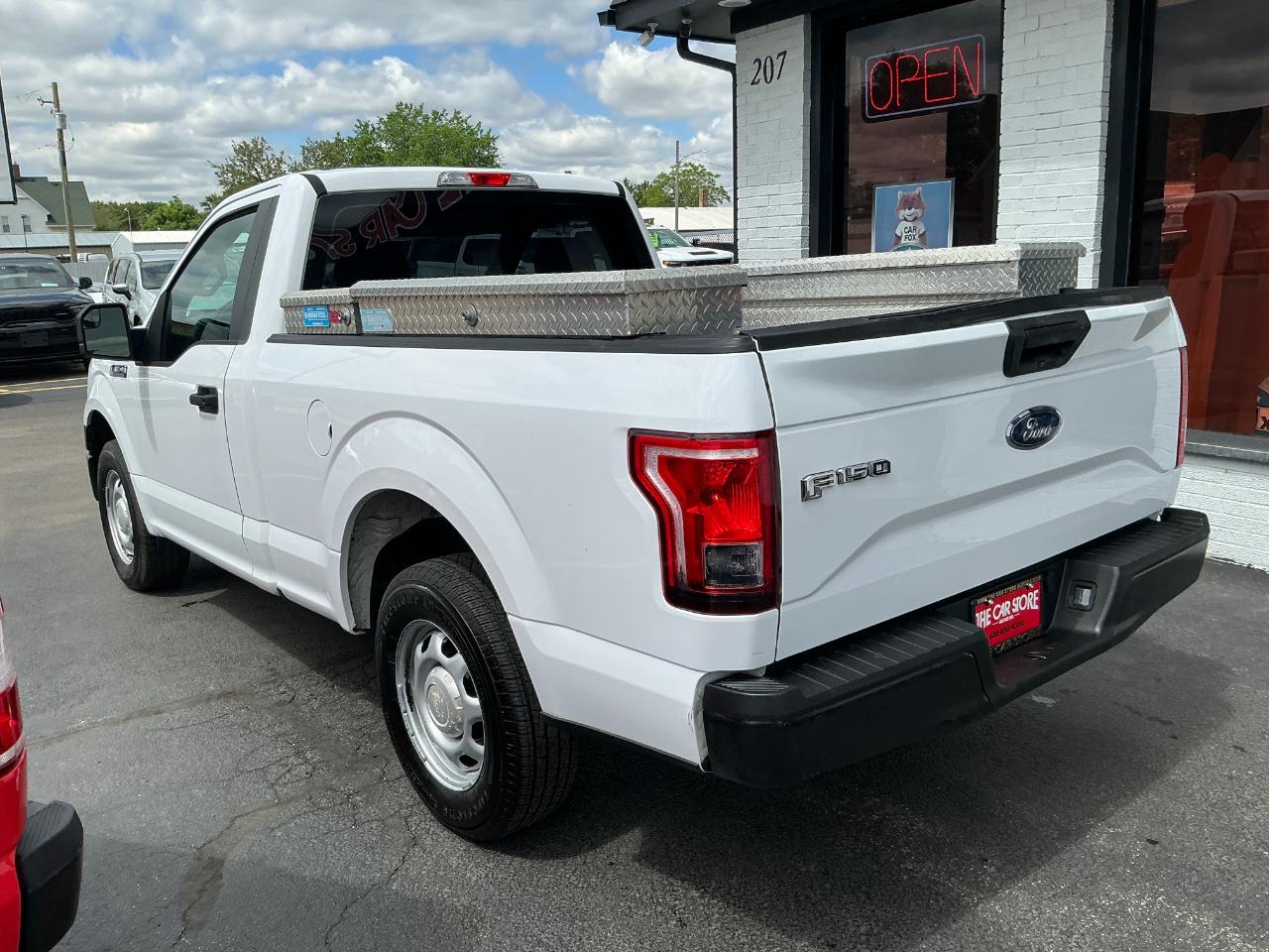 Ford F-150 XL Short Bed 2WD 2017