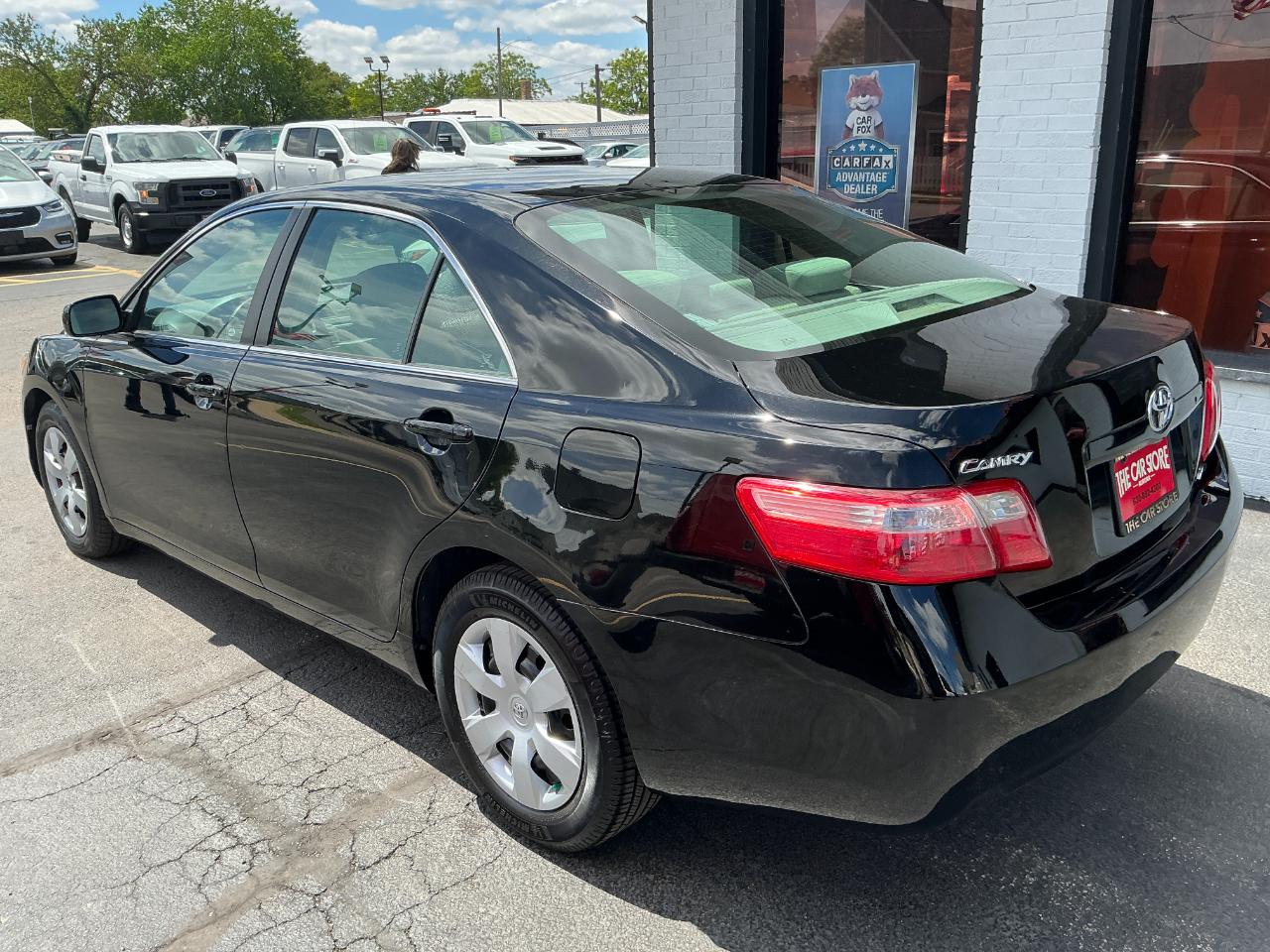 Toyota Camry 4dr Sdn LE Auto 2009