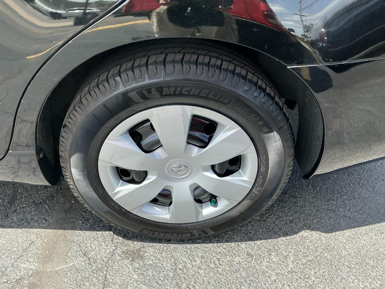 Toyota Camry 4dr Sdn LE Auto 2009