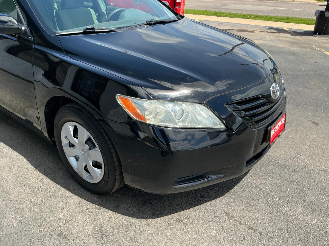 Toyota Camry 4dr Sdn LE Auto 2009