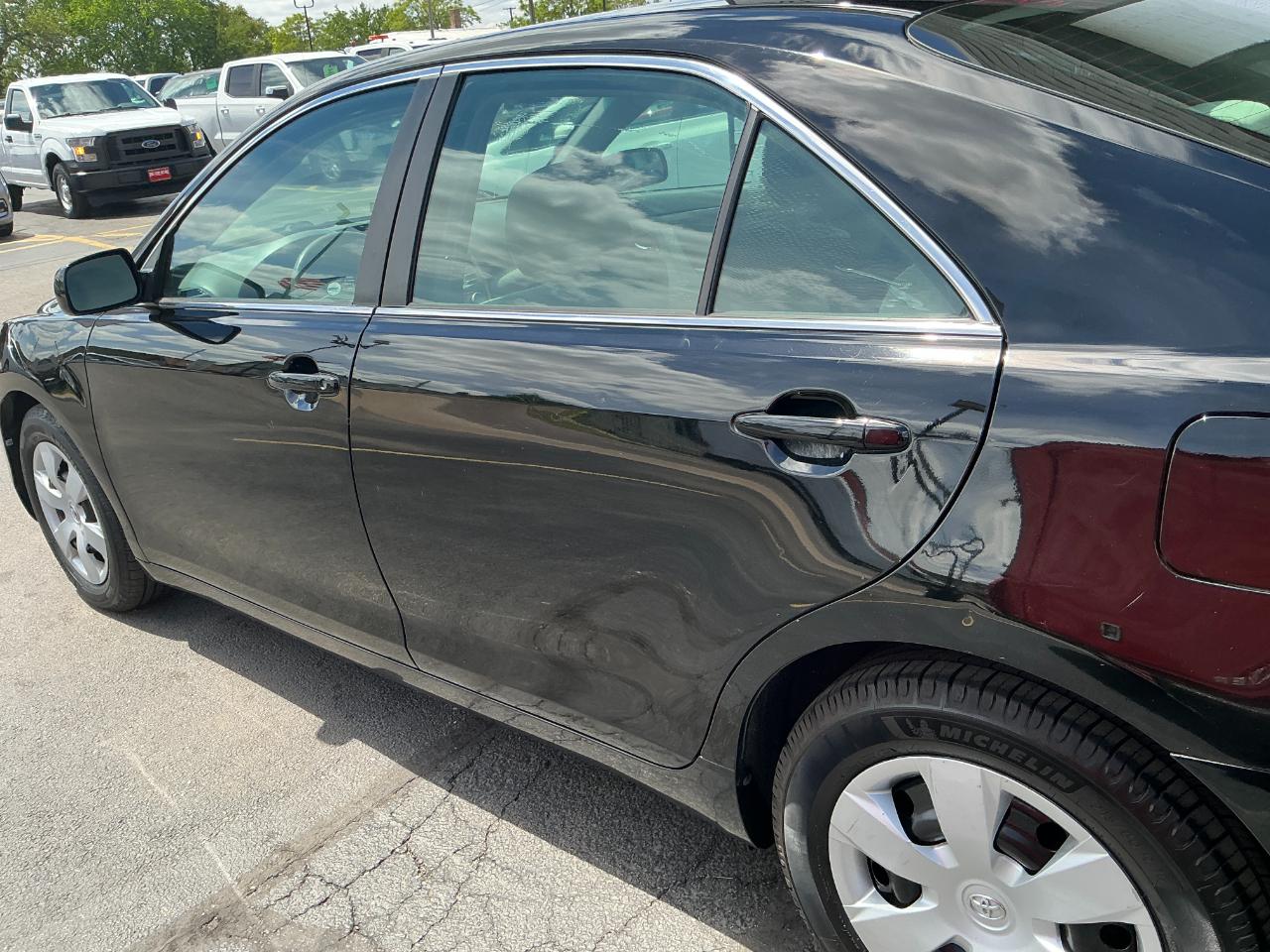 Toyota Camry 4dr Sdn LE Auto 2009