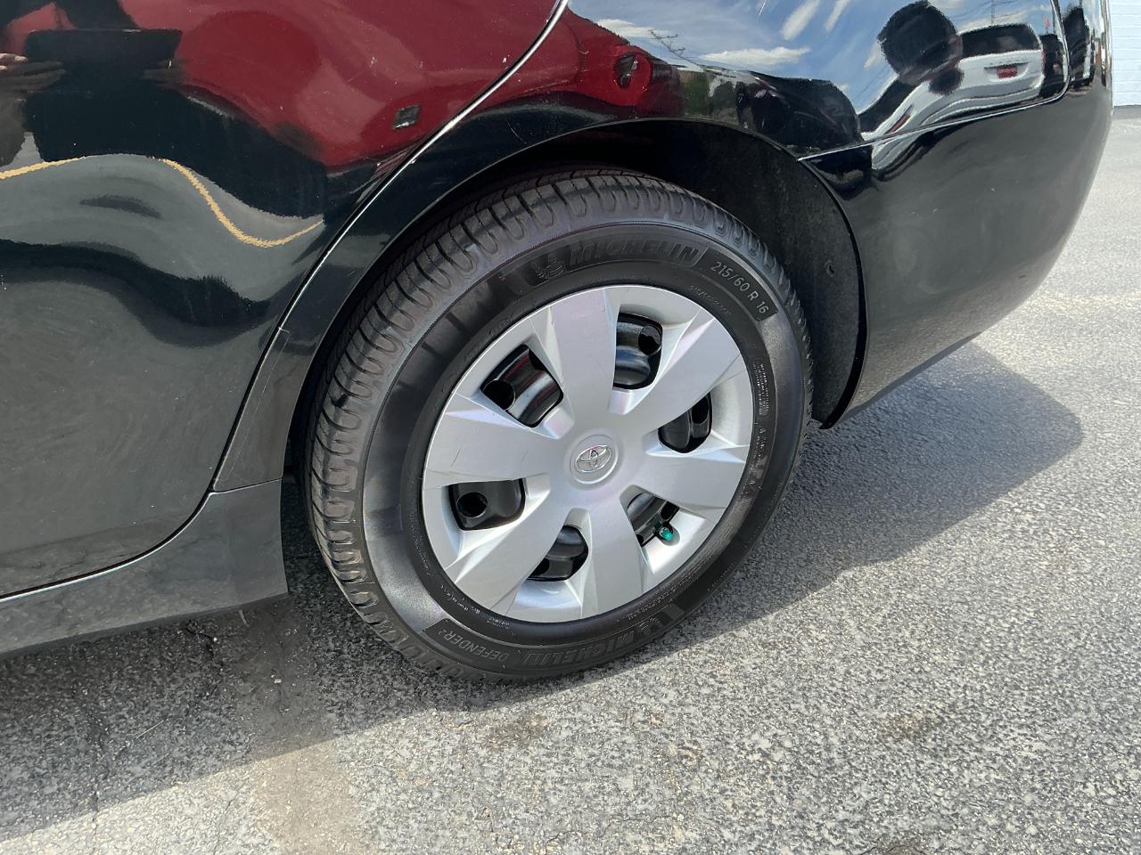 Toyota Camry 4dr Sdn LE Auto 2009