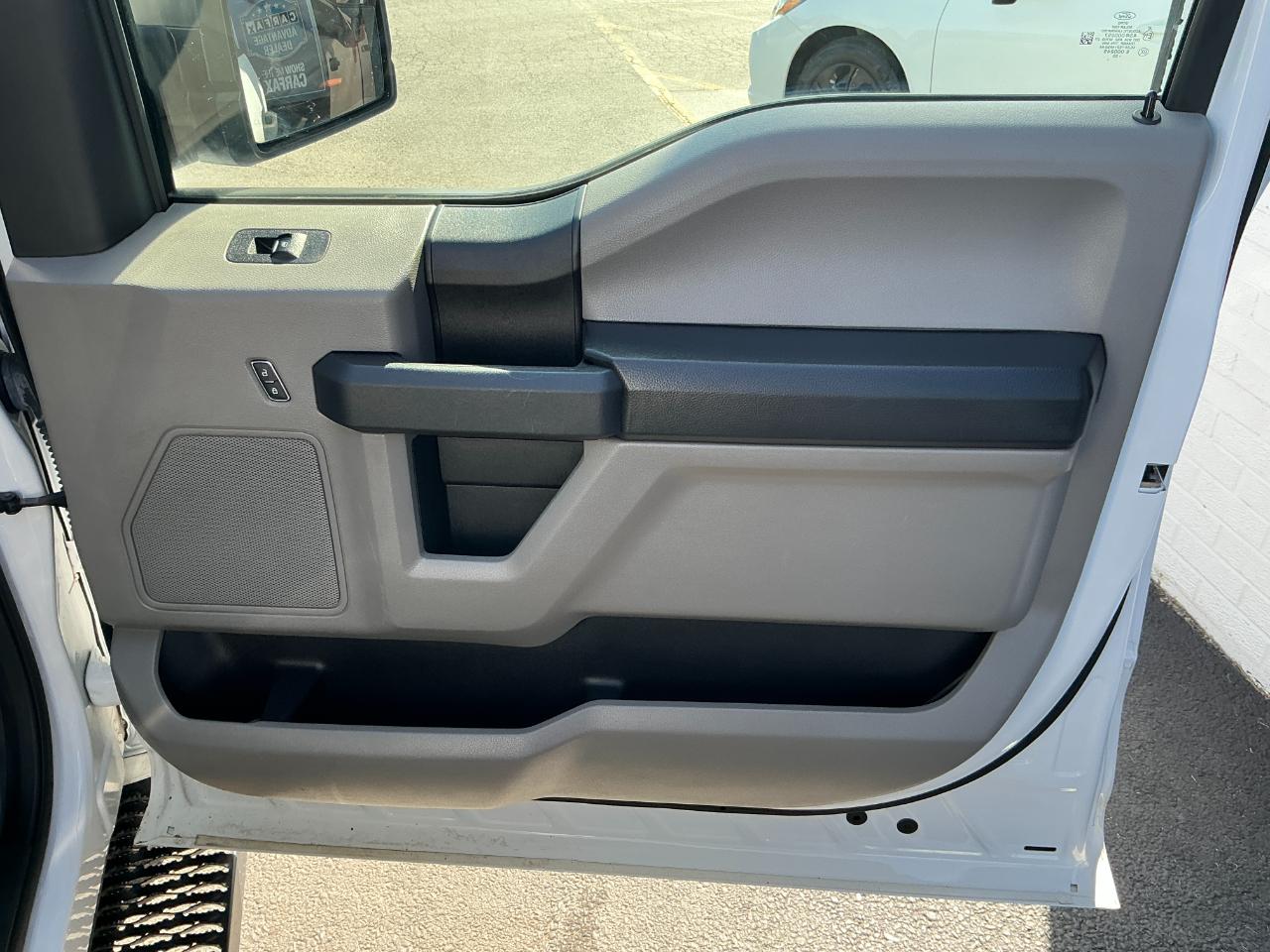 Ford F-150 XLT 2WD Reg Cab 8' Box 2020
