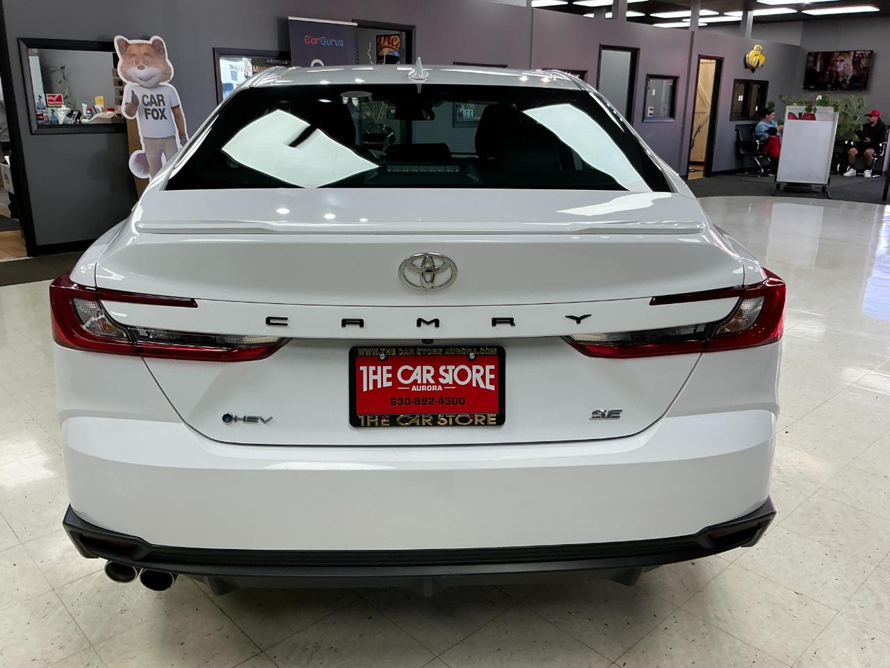 Toyota Camry SE Auto (Natl) 2025