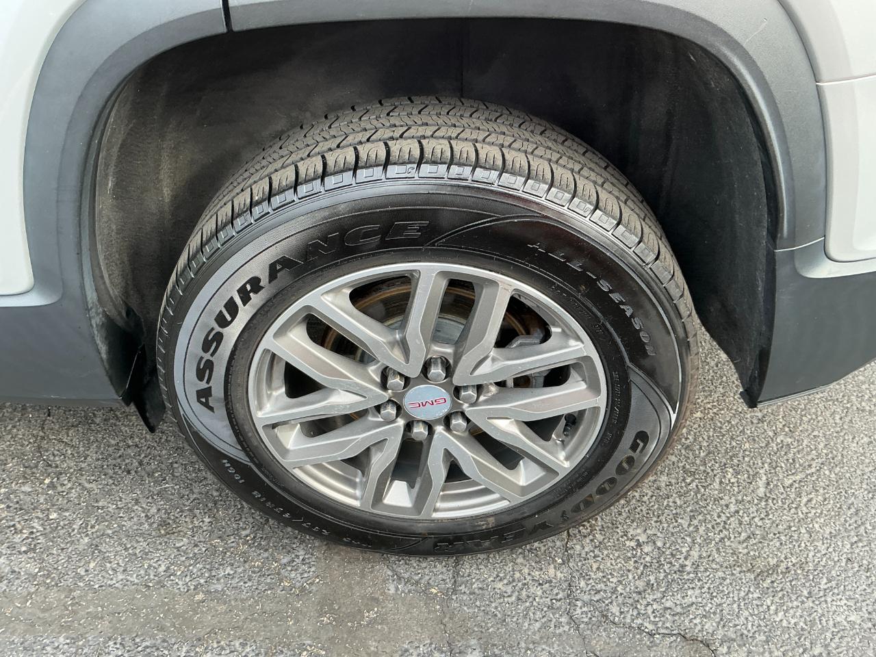 GMC Acadia FWD 4dr SLE w/SLE-2 2019