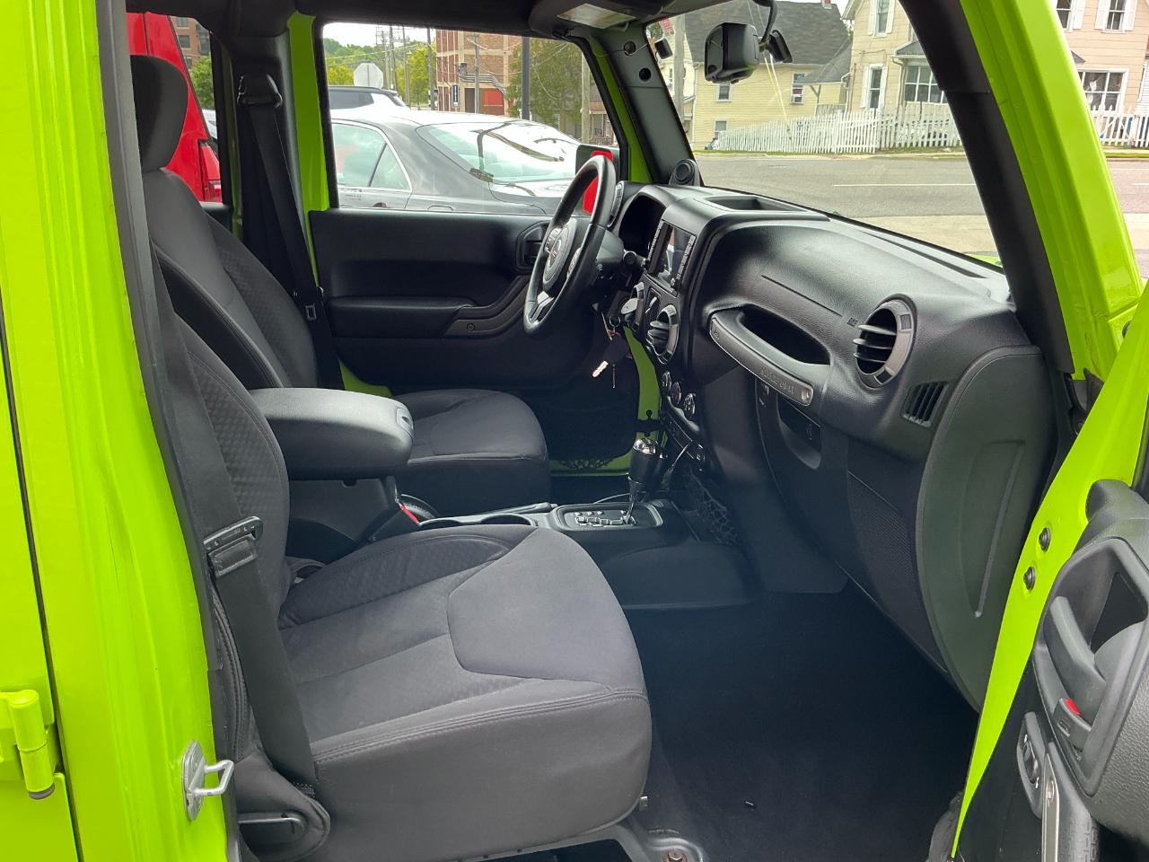 Jeep Wrangler Unlimited 4WD 4dr Sport 2013