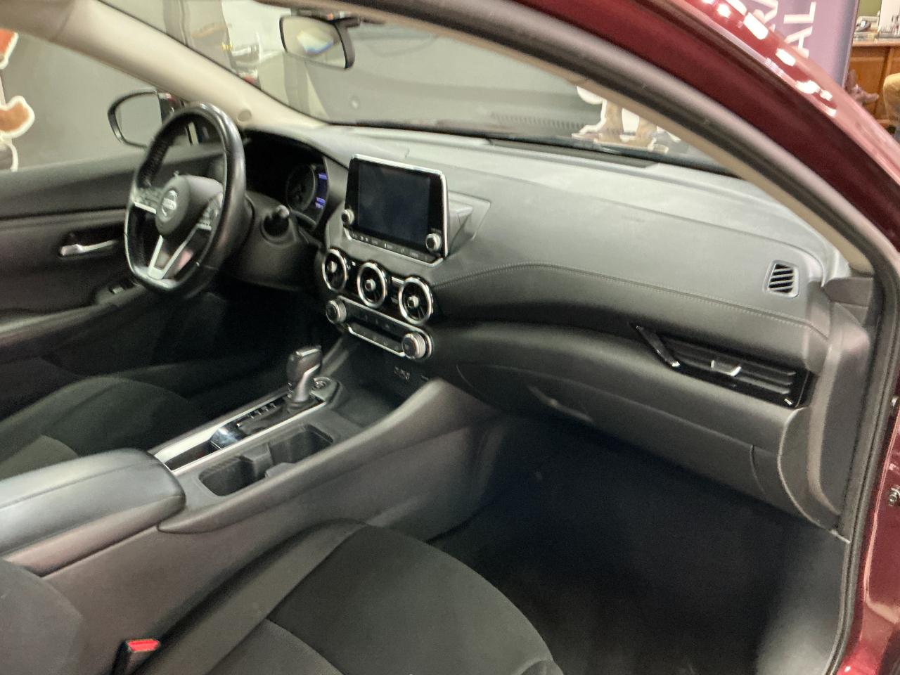 Nissan Sentra SV CVT 2022