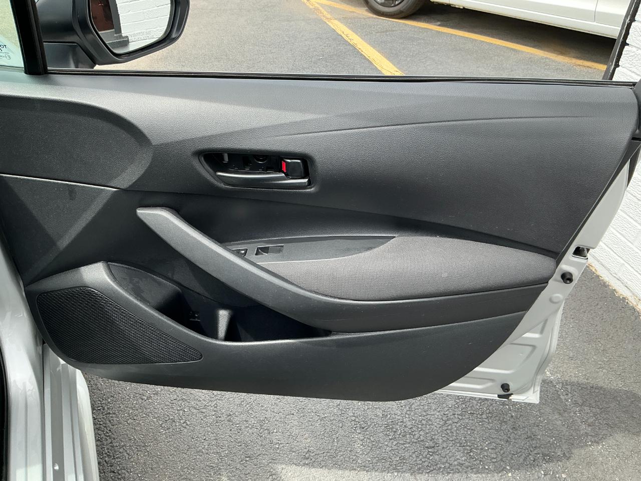 Toyota Corolla LE CVT (Natl) 2024