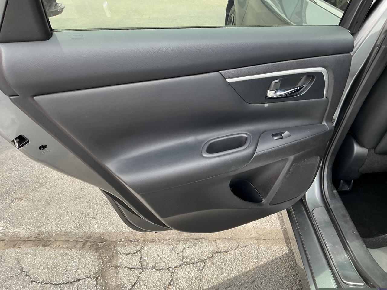 Nissan Altima 2.5 SR Sedan 2018
