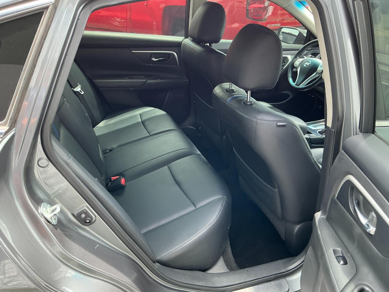 Nissan Altima 2.5 SR Sedan 2018