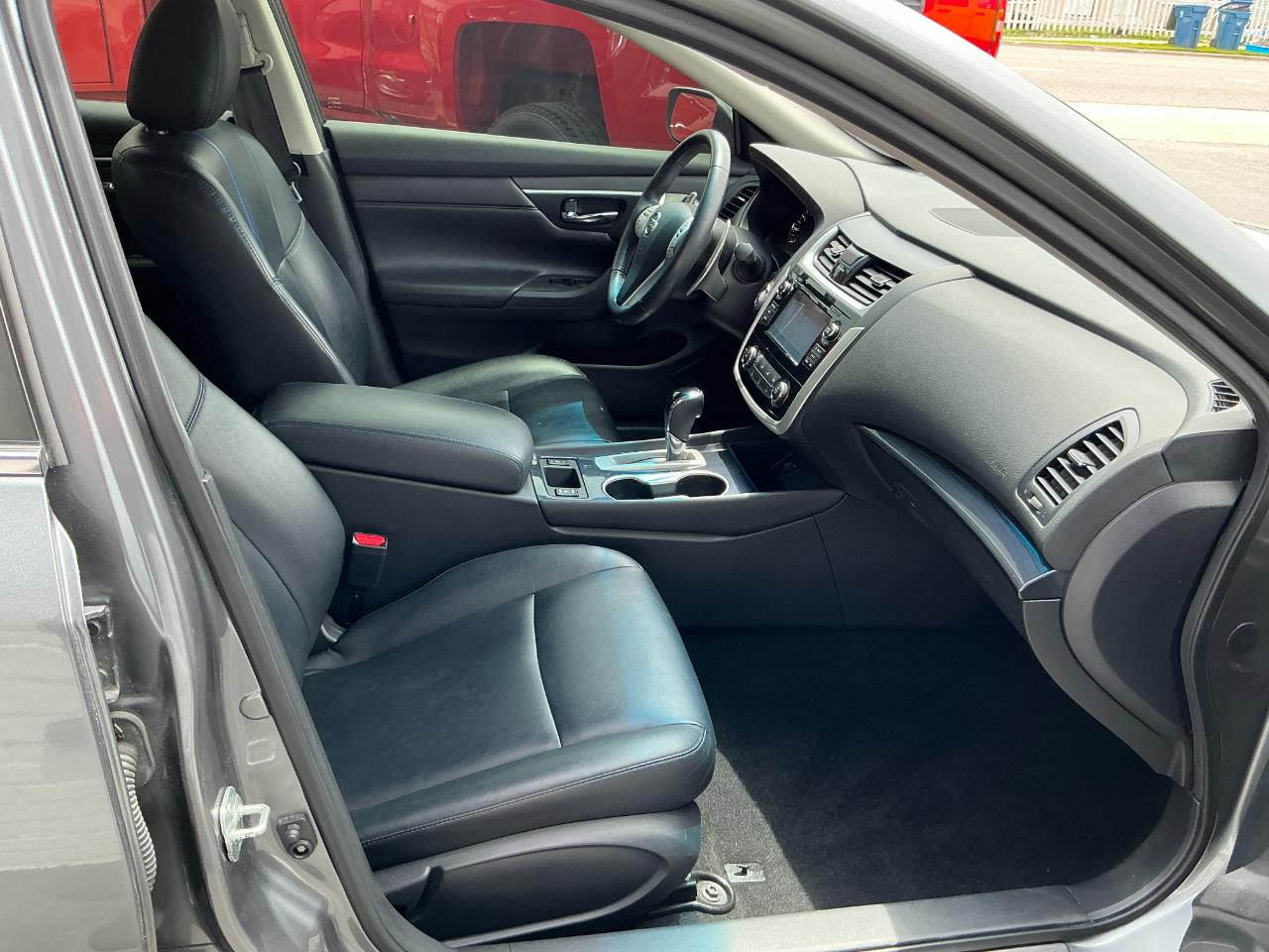 Nissan Altima 2.5 SR Sedan 2018