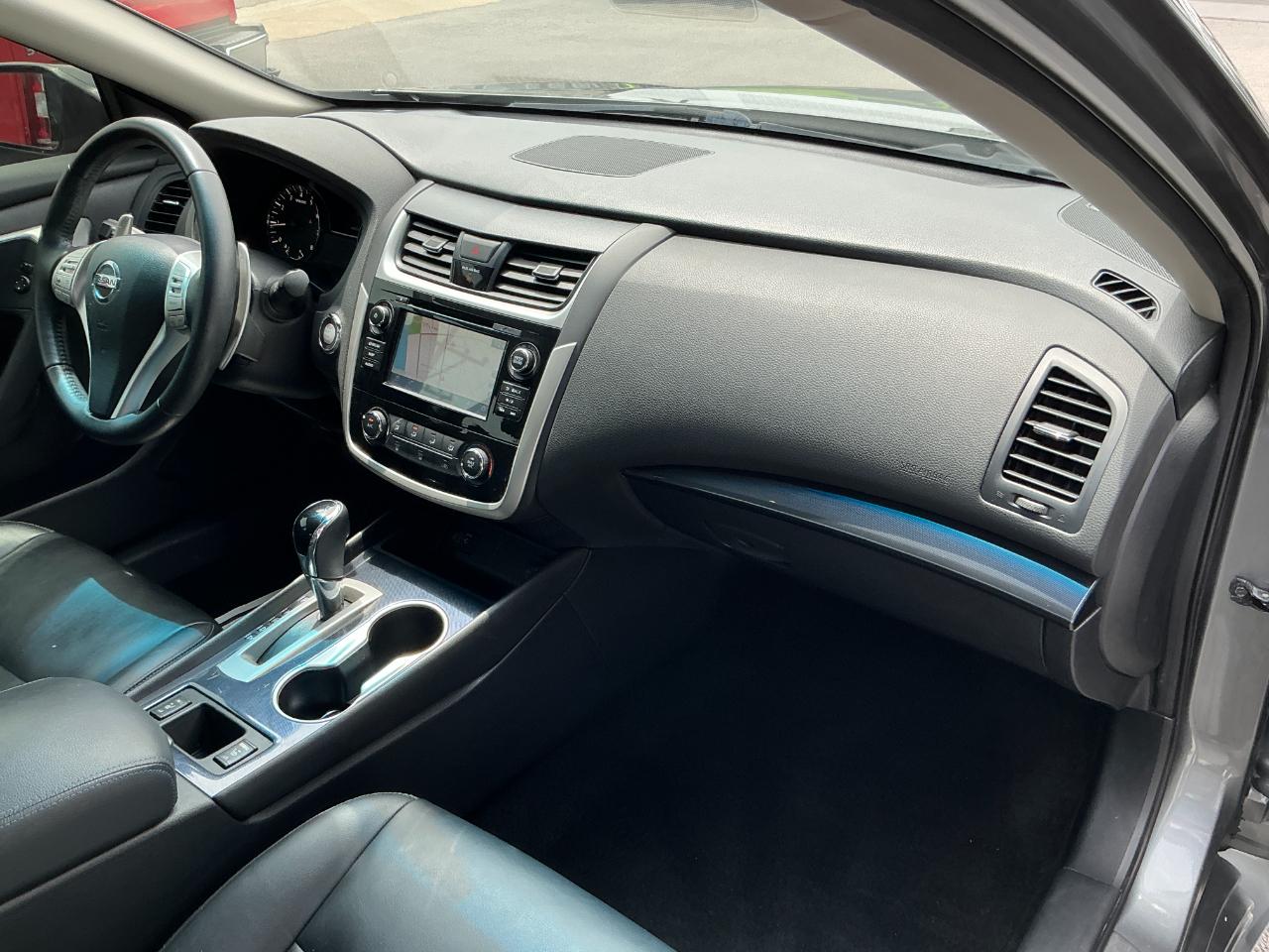 Nissan Altima 2.5 SR Sedan 2018