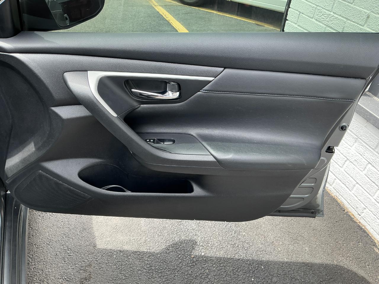 Nissan Altima 2.5 SR Sedan 2018