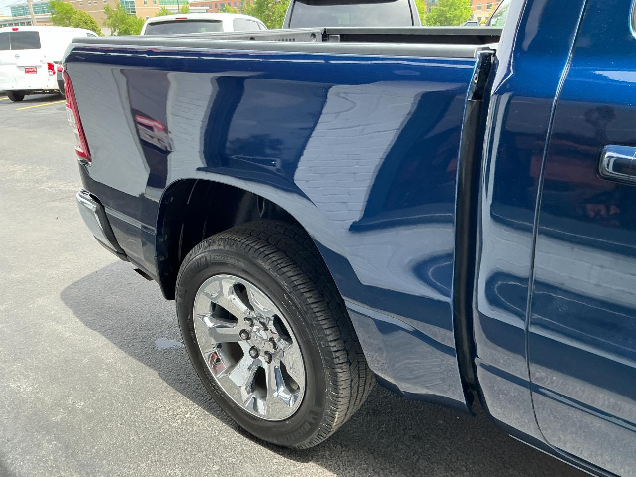RAM 1500 Big Horn 4x4 Crew Cab 5'7" Box 2022