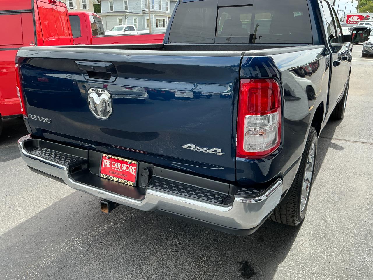RAM 1500 Big Horn 4x4 Crew Cab 5'7" Box 2022