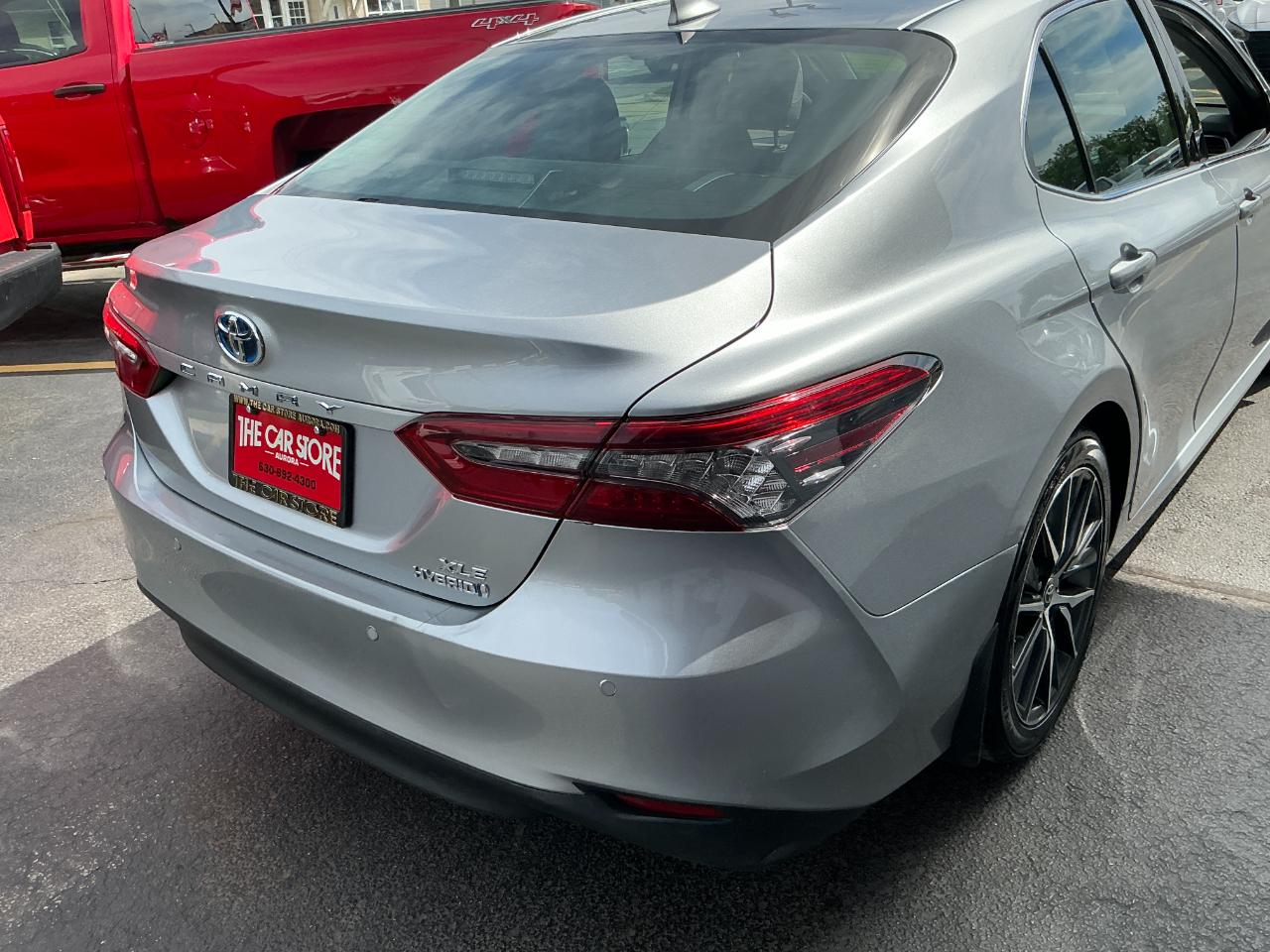 Toyota Camry Hybrid XLE CVT (Natl) 2024