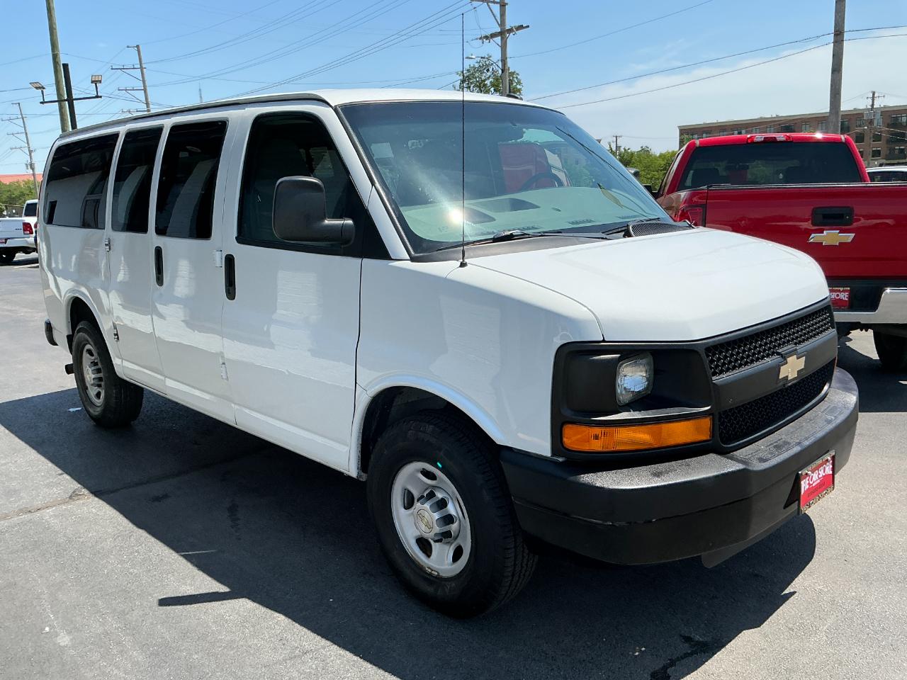 Chevrolet Express Passenger RWD 2500 135" LS 2013