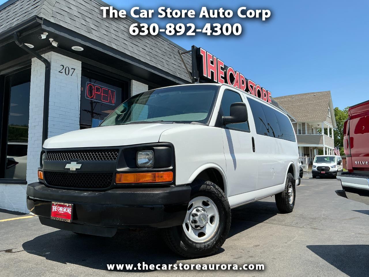 2013 Chevrolet Express Passenger RWD 2500 135" LS