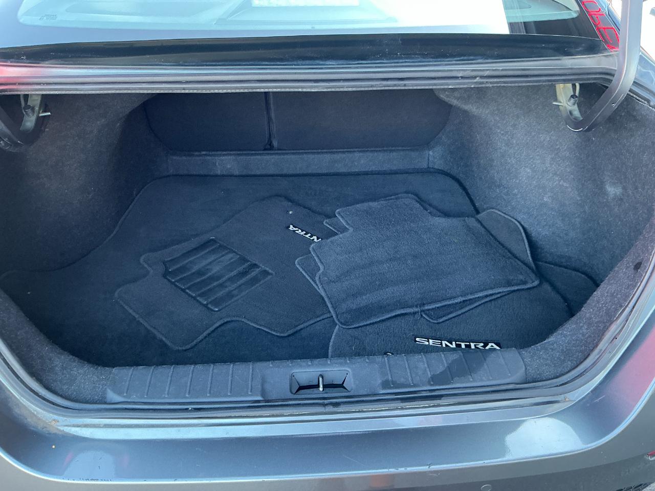 Nissan Sentra SV CVT 2021