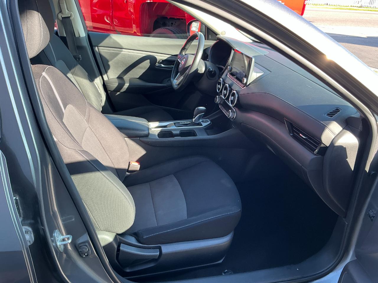 Nissan Sentra SV CVT 2021