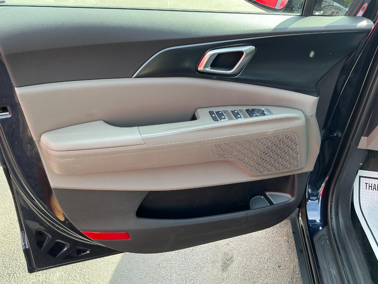 Kia Carnival Hybrid LXS FWD 2026