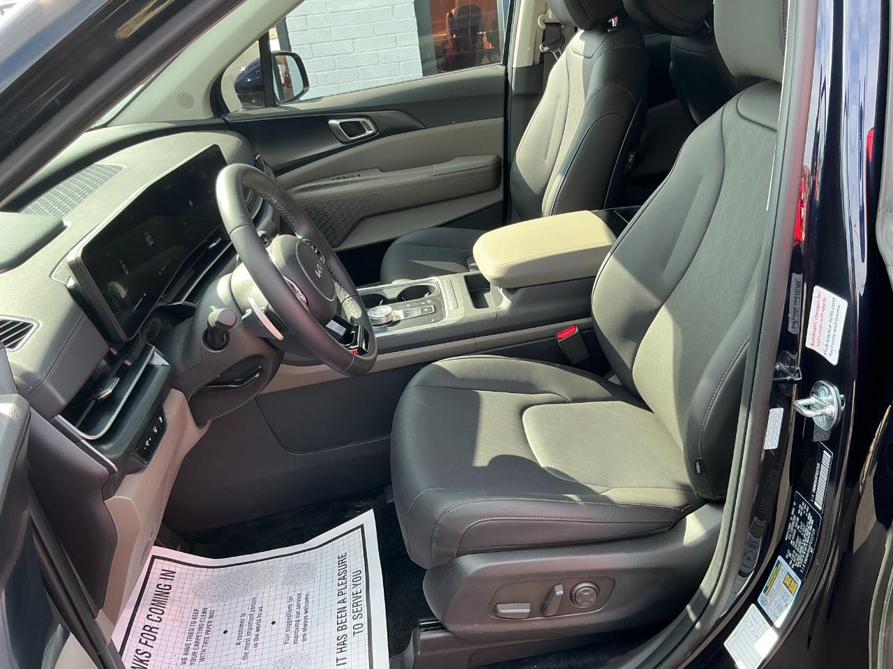 Kia Carnival Hybrid LXS FWD 2026