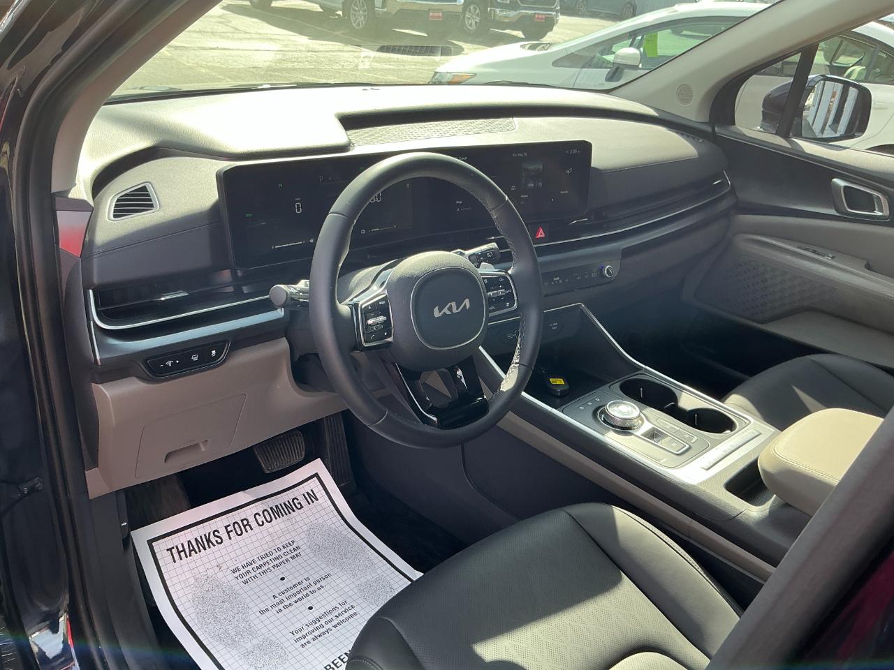 Kia Carnival Hybrid LXS FWD 2026
