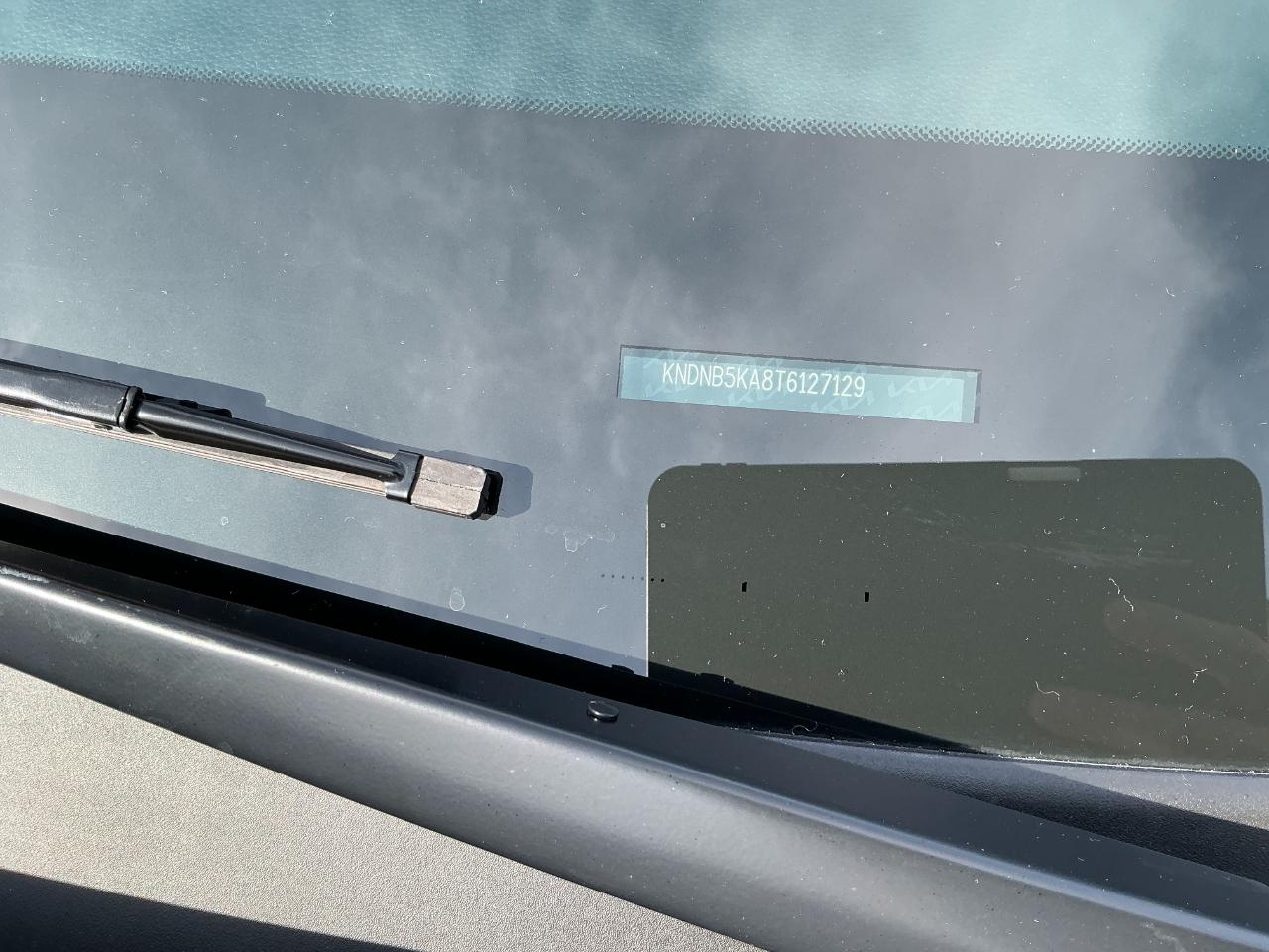 Kia Carnival Hybrid LXS FWD 2026