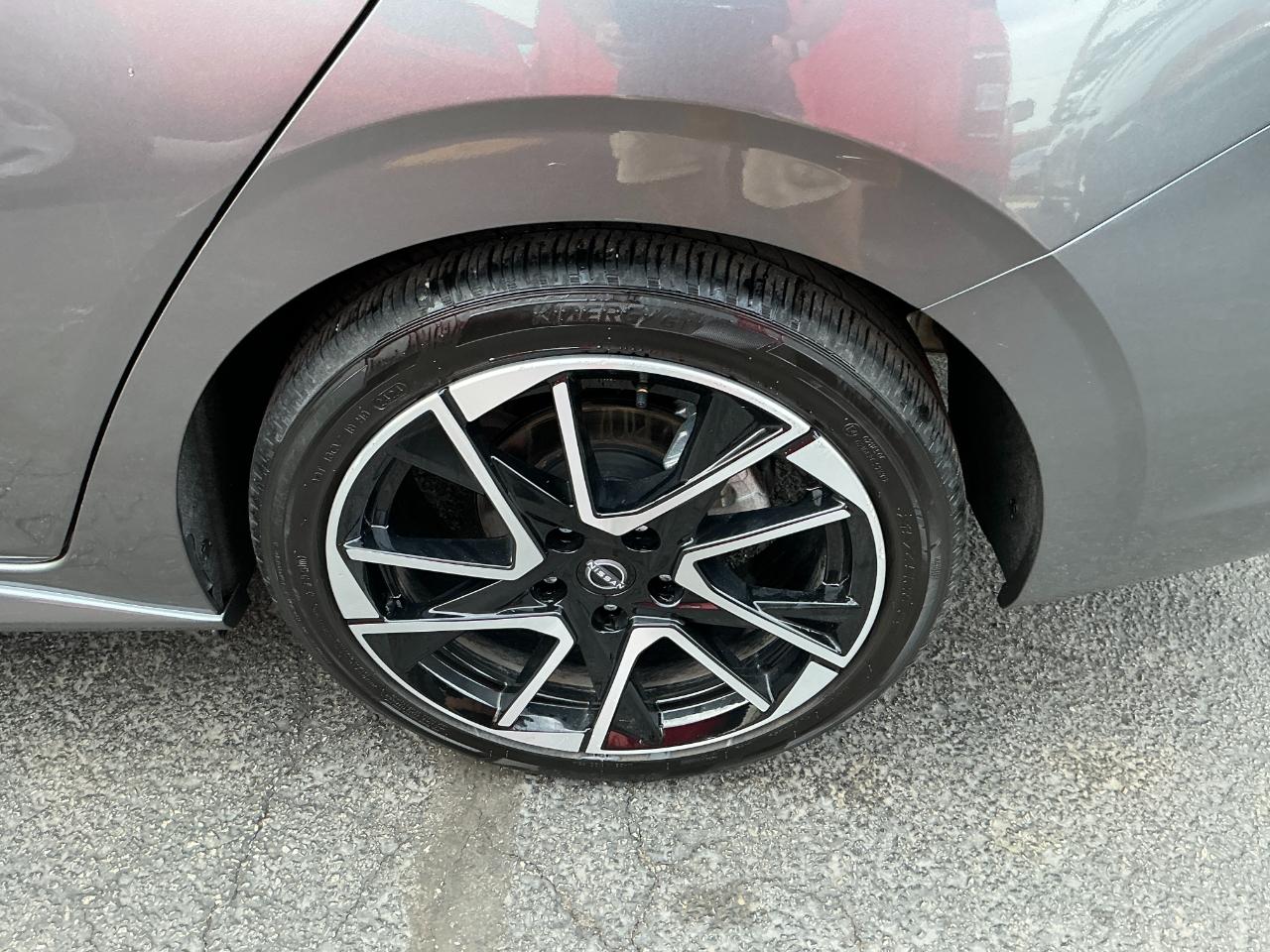 Nissan Sentra SR CVT 2025
